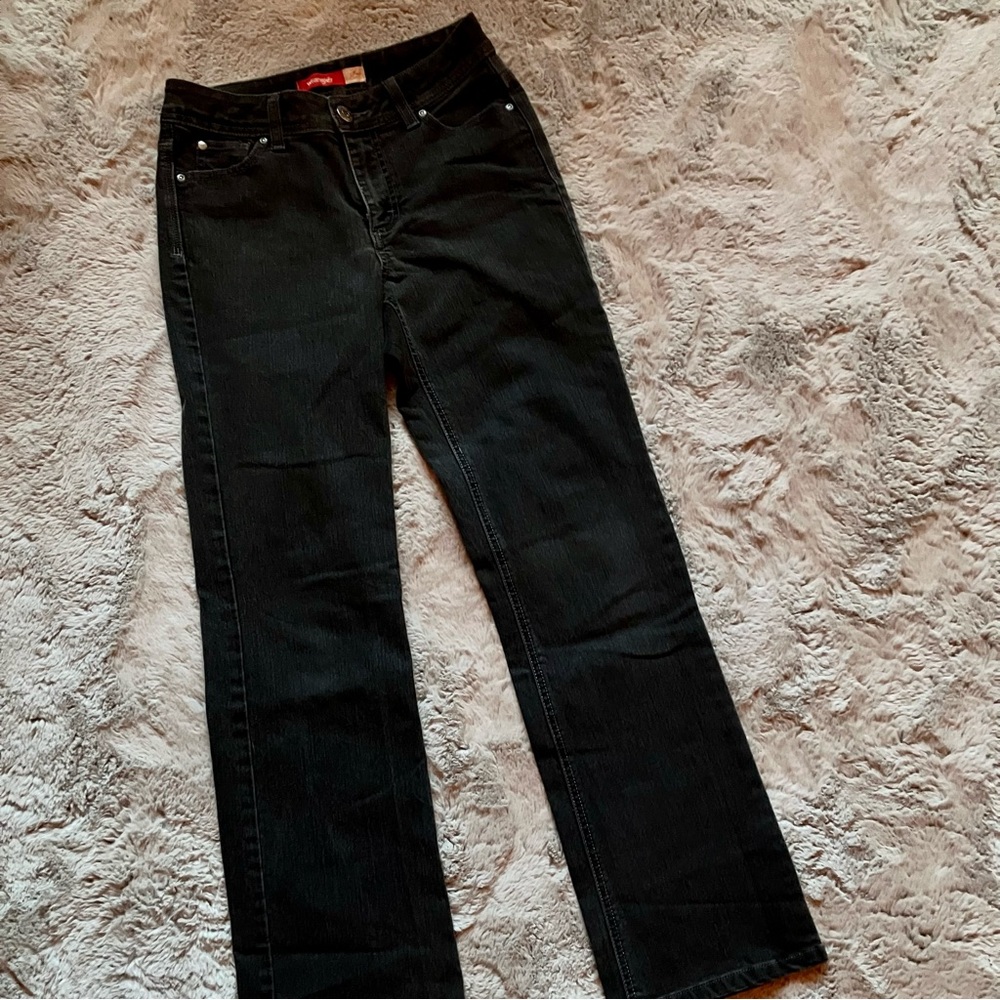 Wranglers, boot cut, size washed off tags but added measurements in the pictures